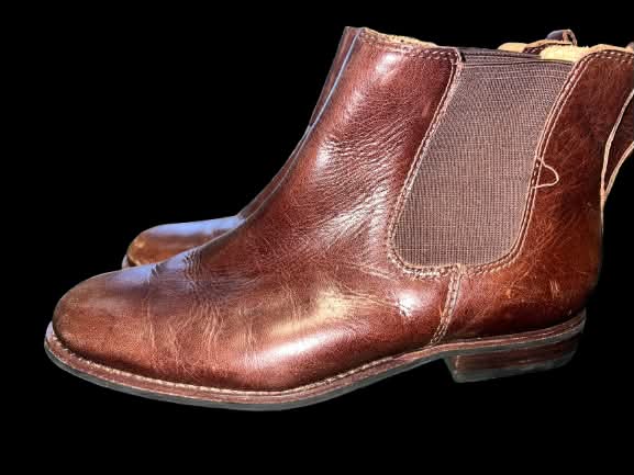 L.L.Bean Women’s Brown Leather Chelsea Ankle Boots – Size 8M