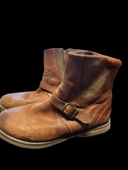 L.L.Bean Women’s Brown Leather Ankle Boots – Size 8M